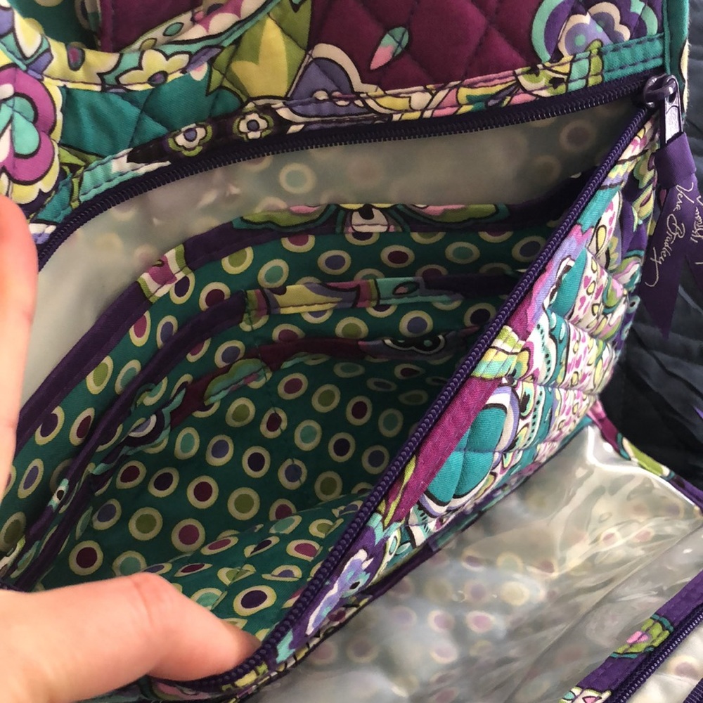 Vera Bradley Hanging Organizer Bag - Picture 4 of 9